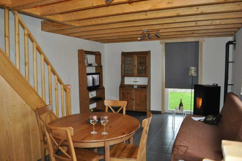 Bungalow Froid-Chapelle Eksteriør billede